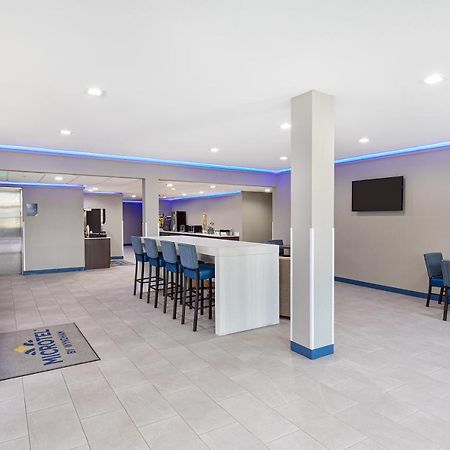 Microtel Inn & Suites By Wyndham Manchester - Newly Renovated Экстерьер фото