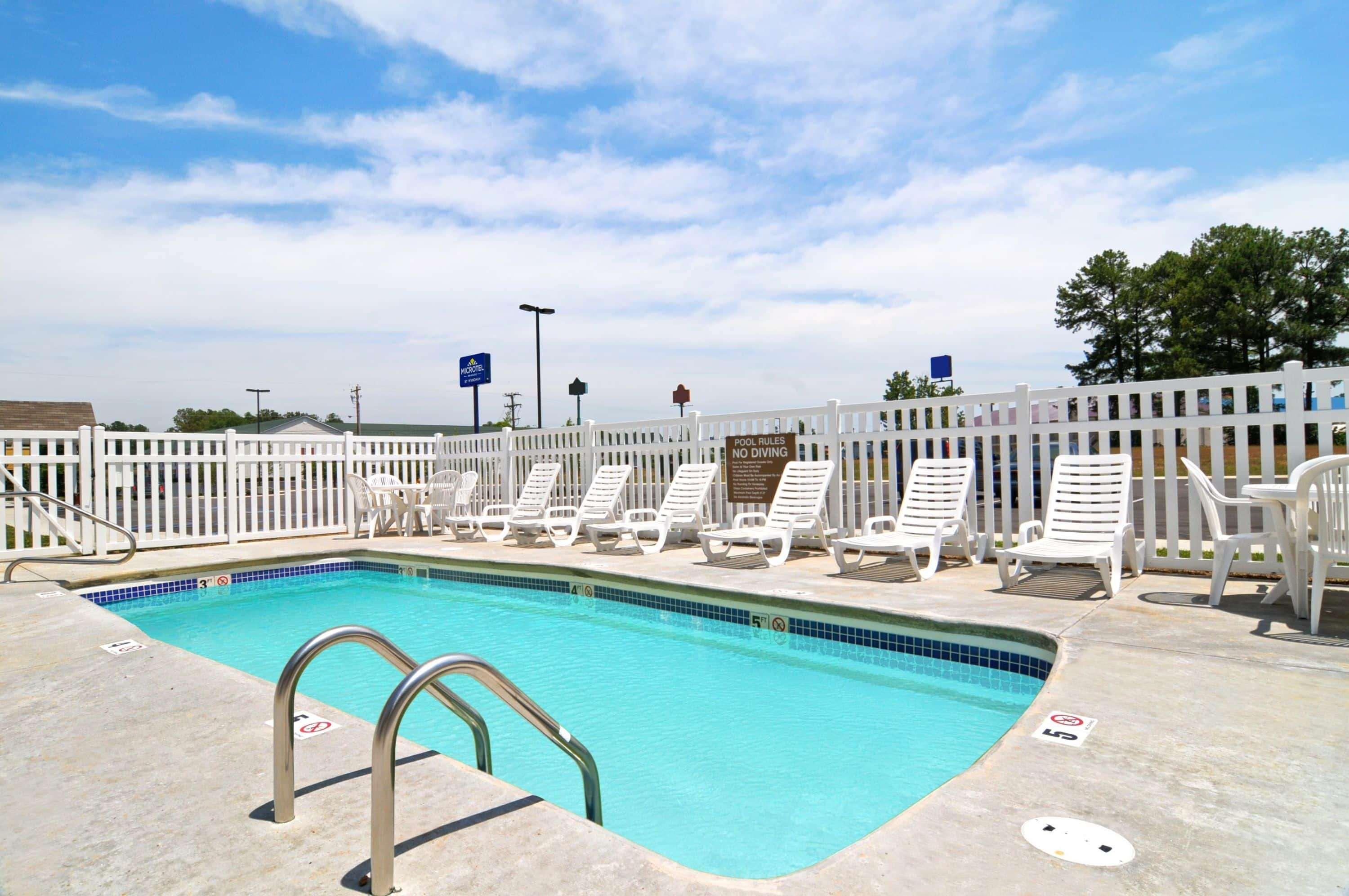 Microtel Inn & Suites By Wyndham Manchester - Newly Renovated Экстерьер фото