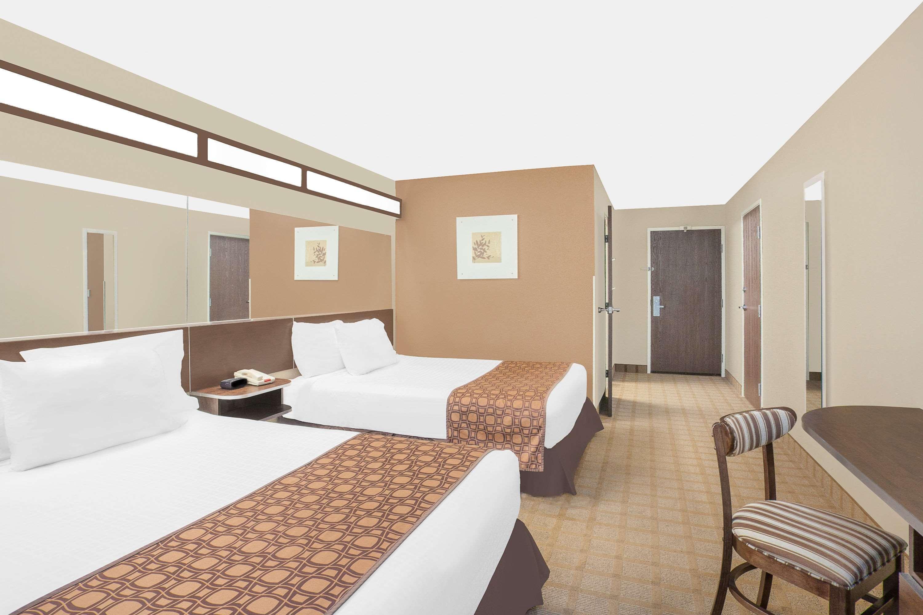 Microtel Inn & Suites By Wyndham Manchester - Newly Renovated Экстерьер фото
