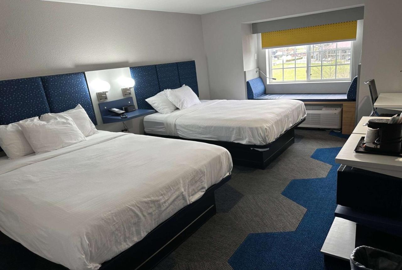 Microtel Inn & Suites By Wyndham Manchester - Newly Renovated Экстерьер фото