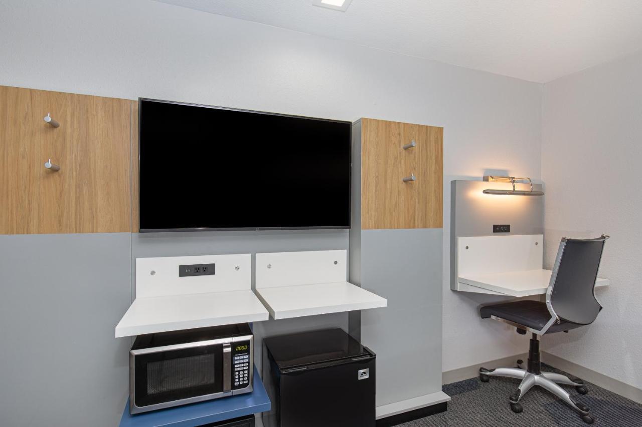 Microtel Inn & Suites By Wyndham Manchester - Newly Renovated Экстерьер фото