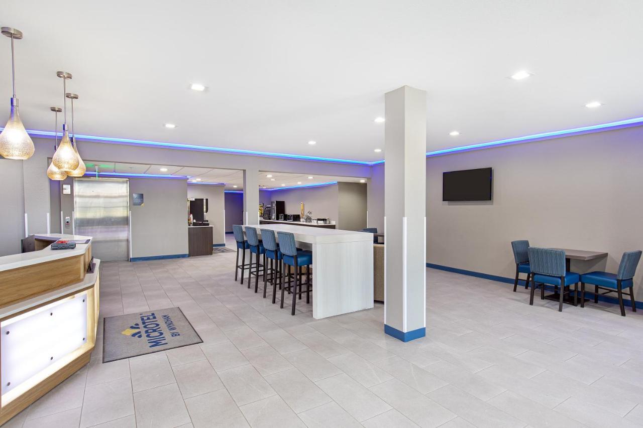 Microtel Inn & Suites By Wyndham Manchester - Newly Renovated Экстерьер фото